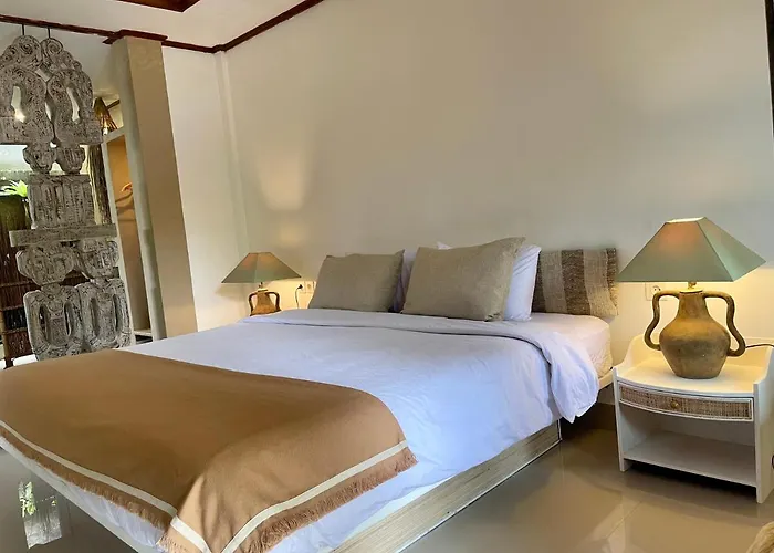 Hotel Chakra Living